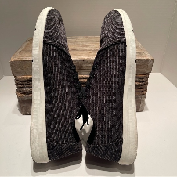 TOMS men’s shoes with laces - Picture 13 of 16
